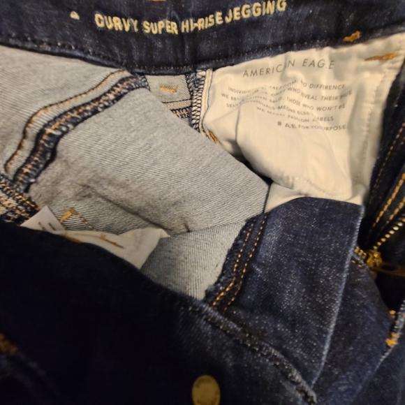 American Eagle Curvy Super High-rise Jeggings - Picture 4 of 4